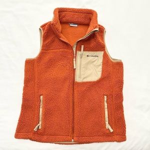 Columbia Orange Fuzzy Vest in Medium